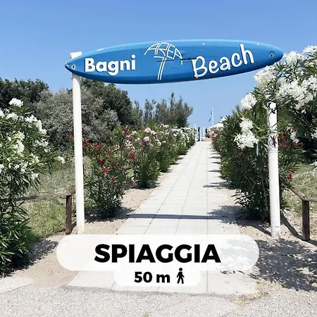 Beachfront Free Parking-pool 50m From Sea Apartman Chioggia
