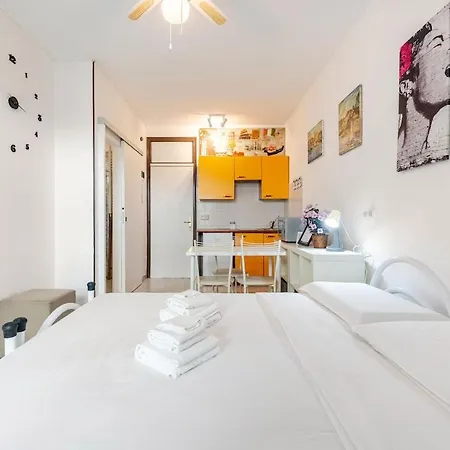 Beachfront Free Parking-pool 50m From Sea Chioggia
